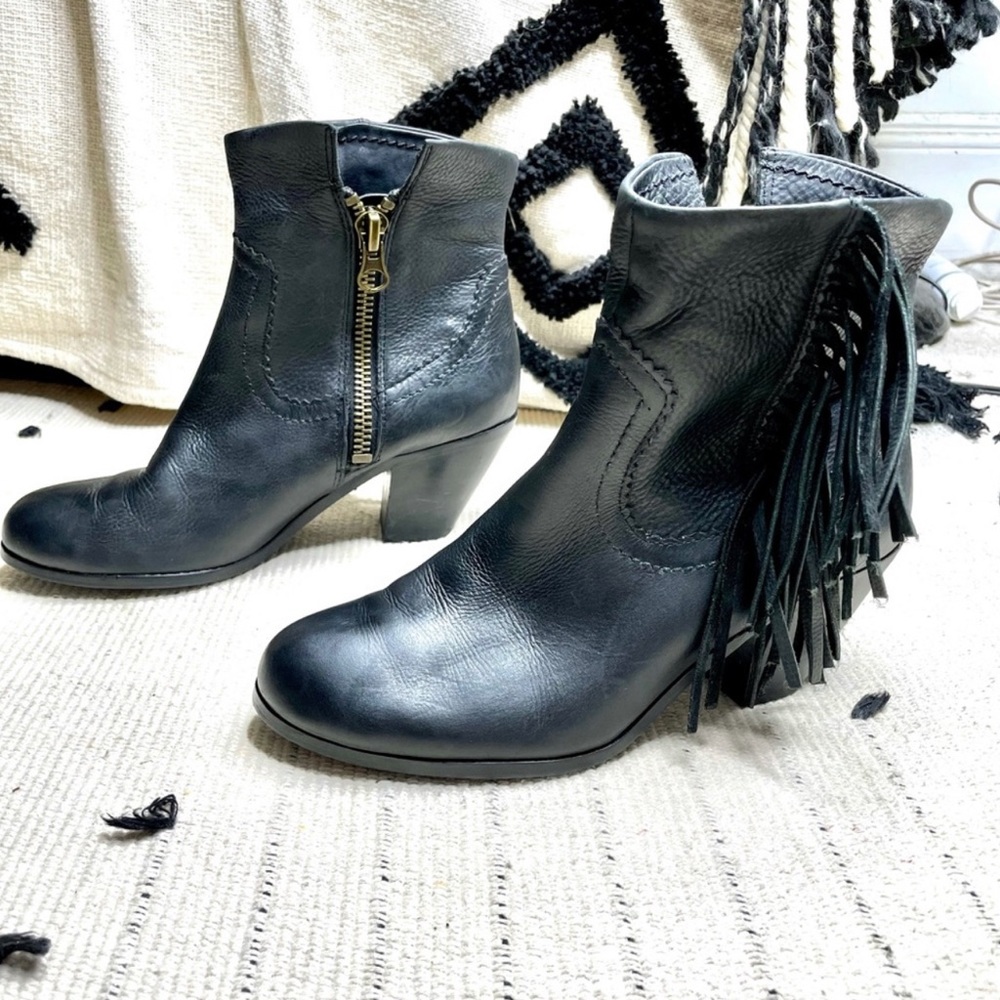 Sam Edelman Louie Black Ankle Bootie 10W
